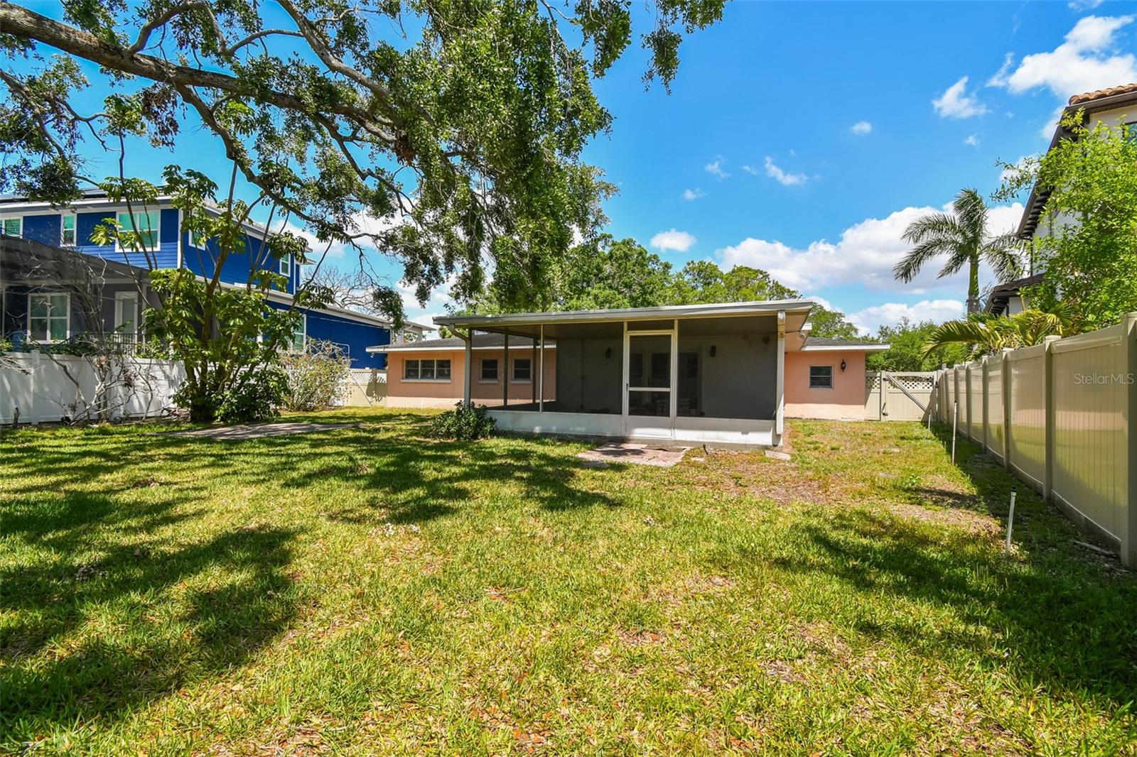 Image 8 of 27 For 2607 Bryant Circle
