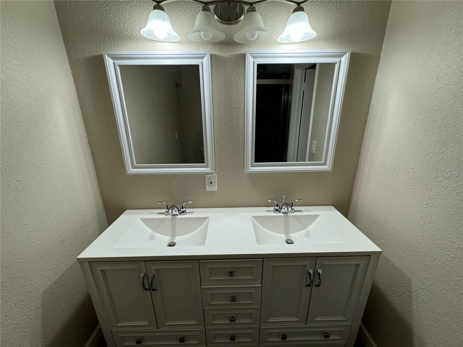 Image 20 of 33 For 310 7th Street N Unit A