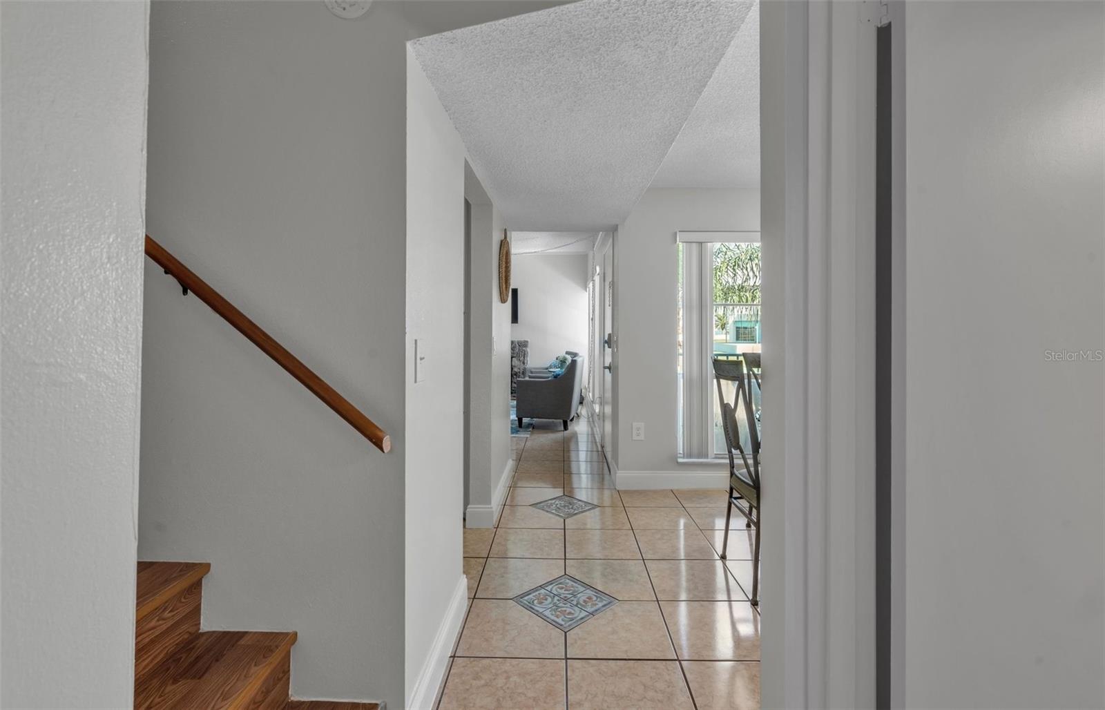 Image 15 of 33 For 337 Rex Place E