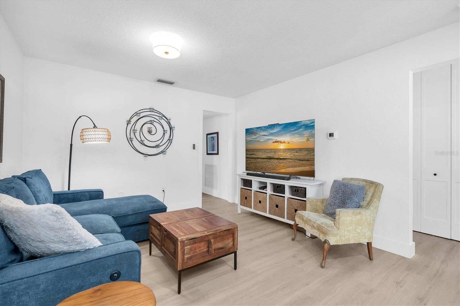 Image 15 of 45 For 4395 50th Terrace S