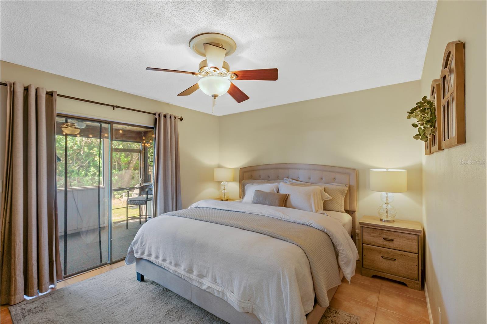 Image 17 of 33 For 3106 Whispering Drive S