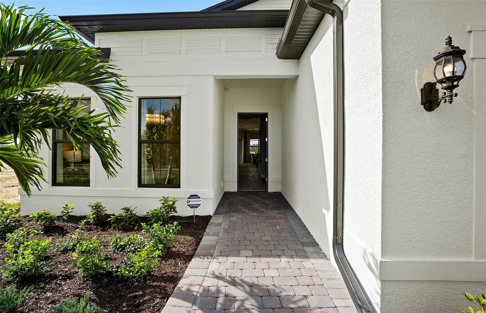 Image 4 of 38 For 17920 Nadine Place