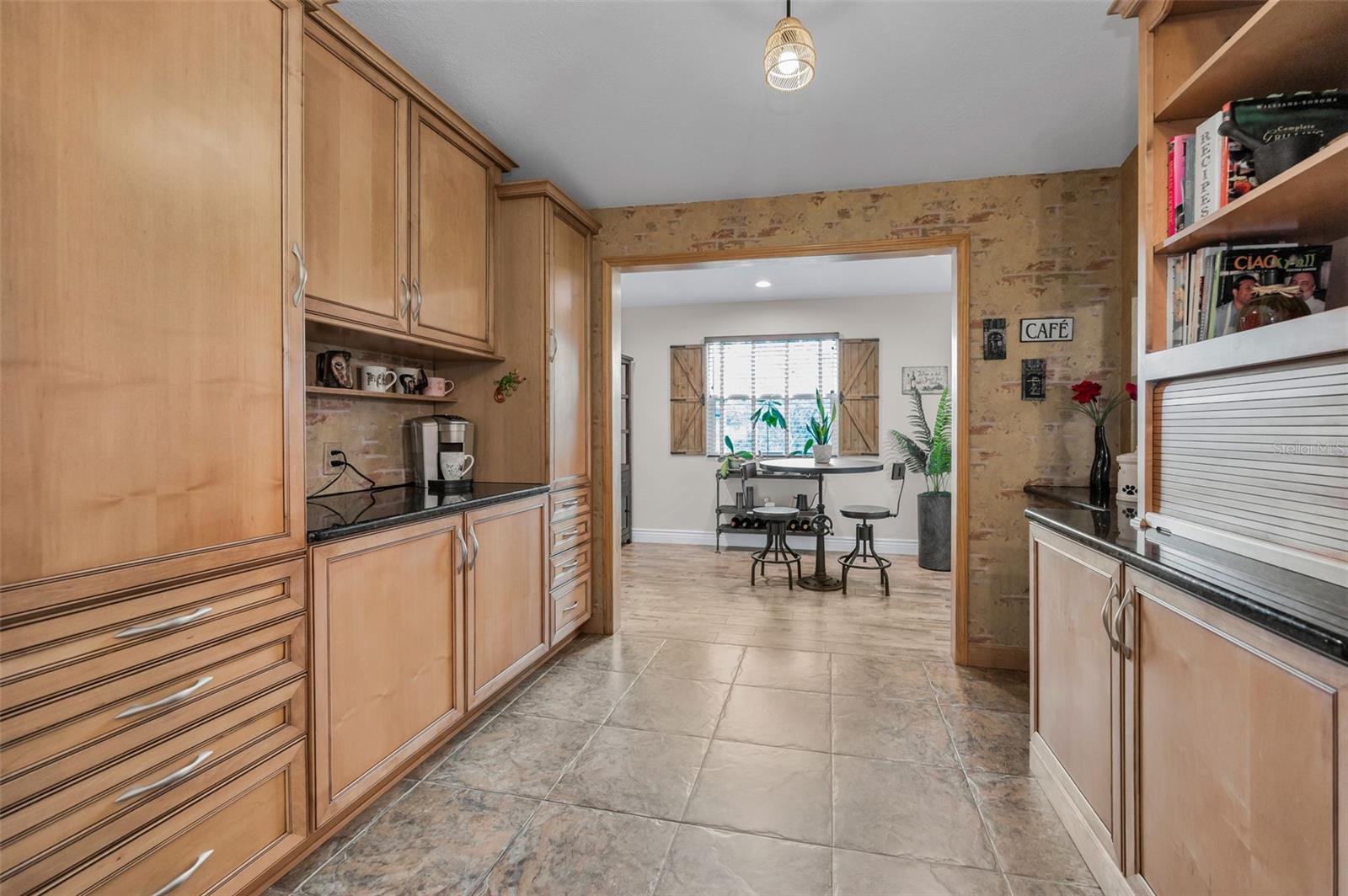Image 17 of 71 For 8742 Bermuda Lane