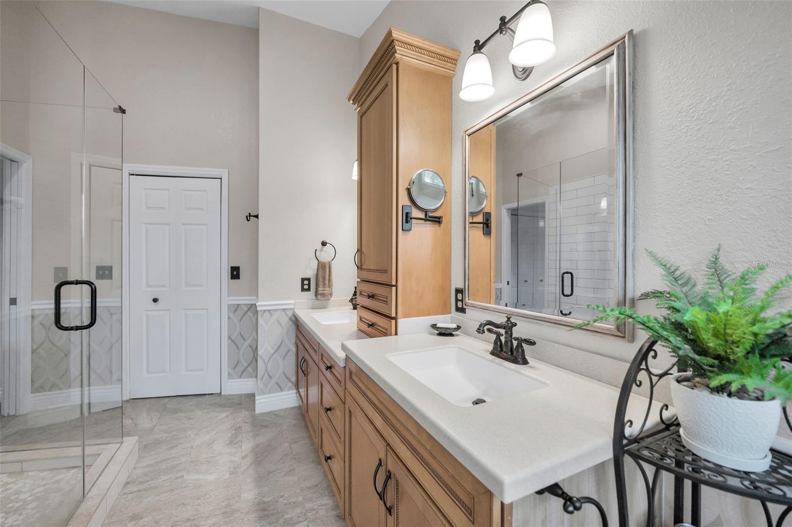 Image 29 of 71 For 8742 Bermuda Lane