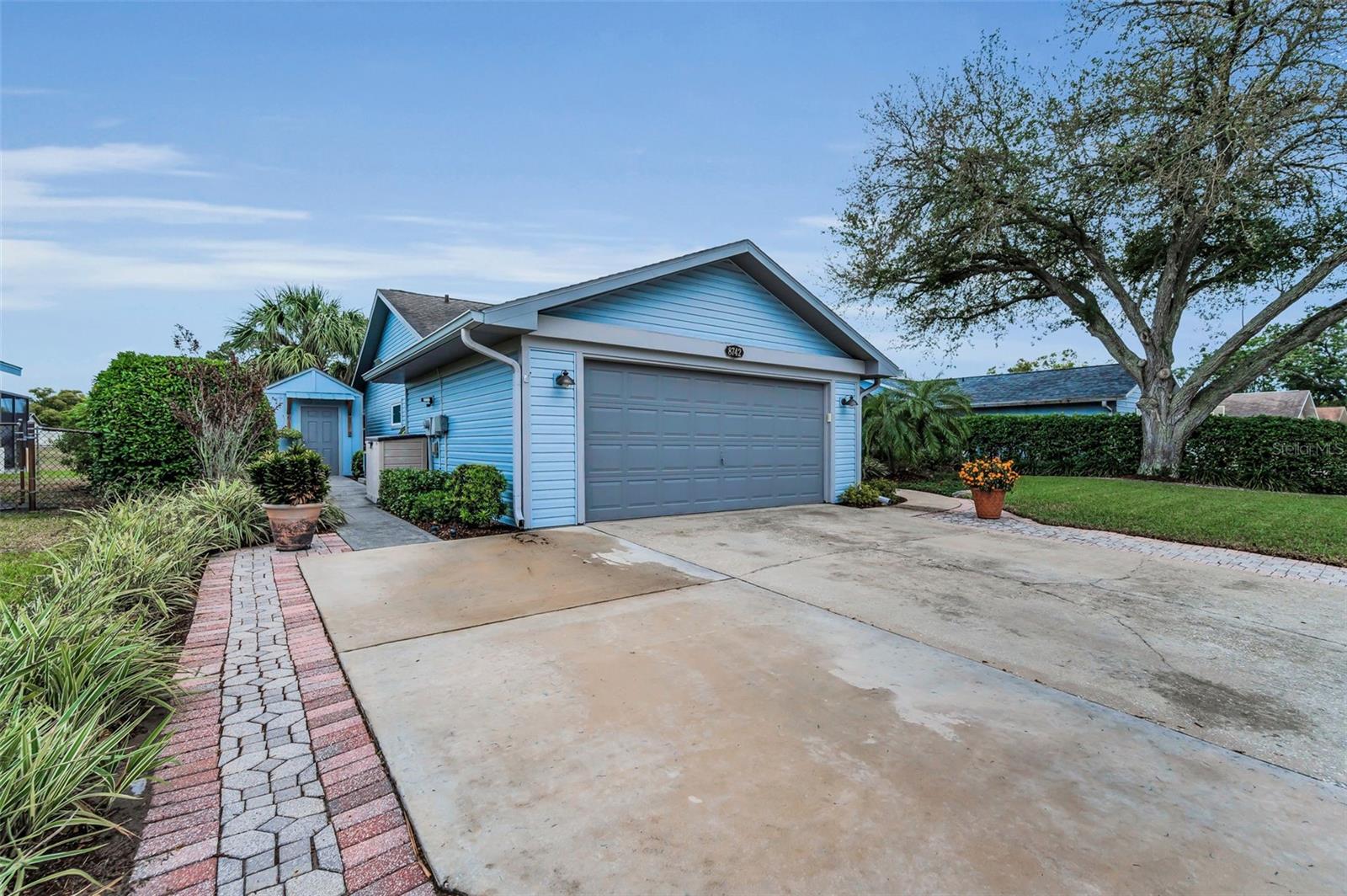 Image 3 of 71 For 8742 Bermuda Lane