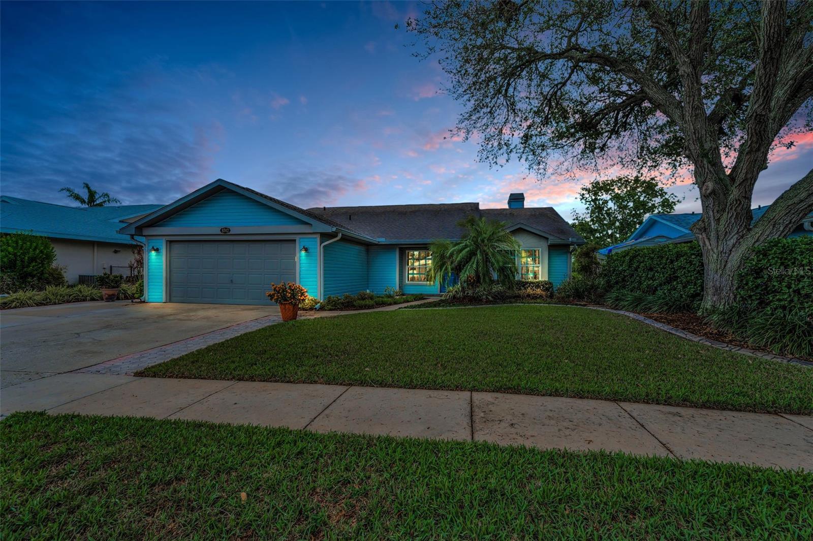 Image 4 of 71 For 8742 Bermuda Lane