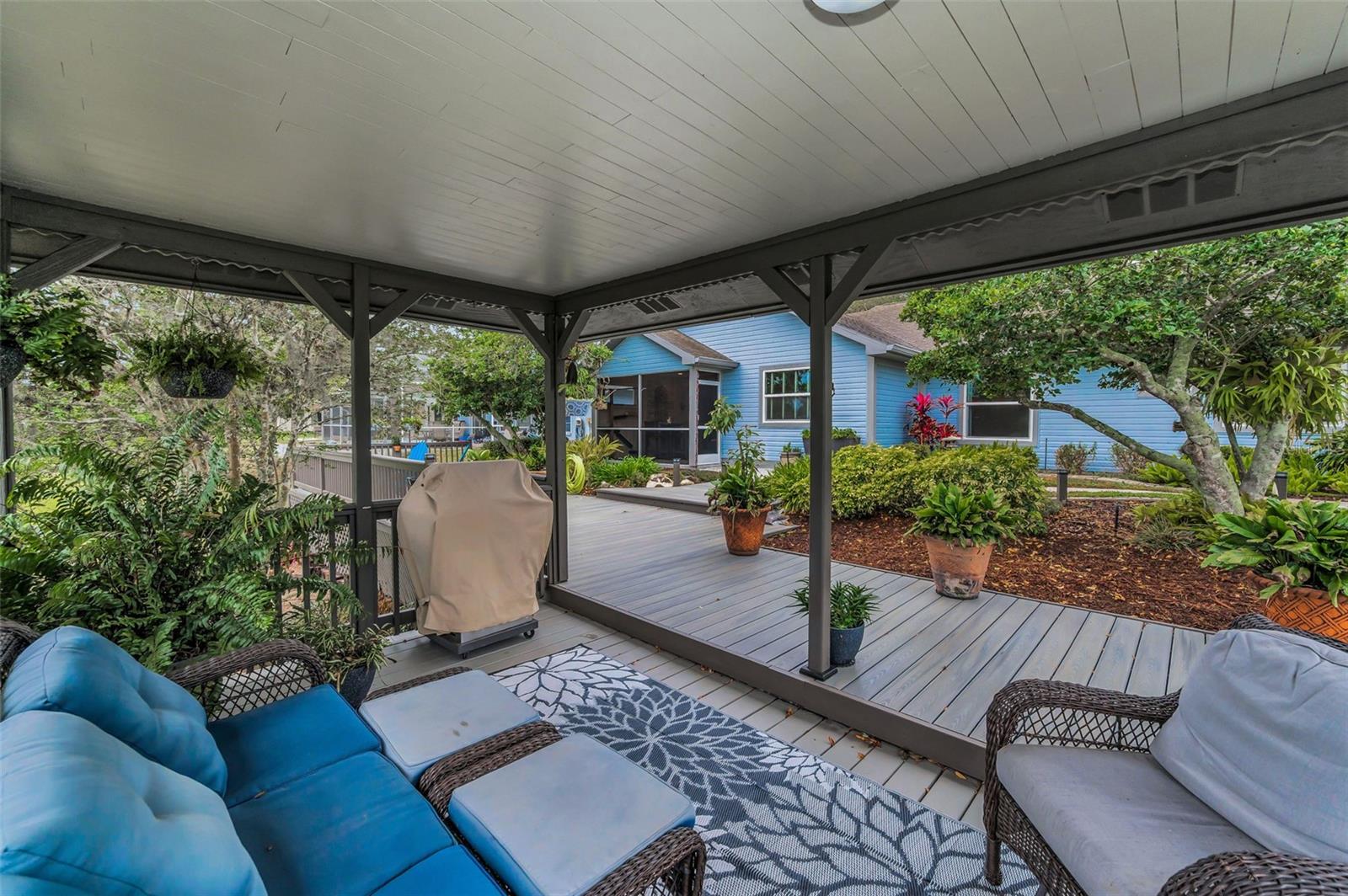 Image 46 of 71 For 8742 Bermuda Lane