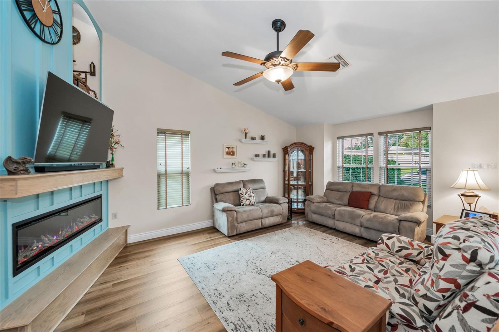 Image 7 of 71 For 8742 Bermuda Lane