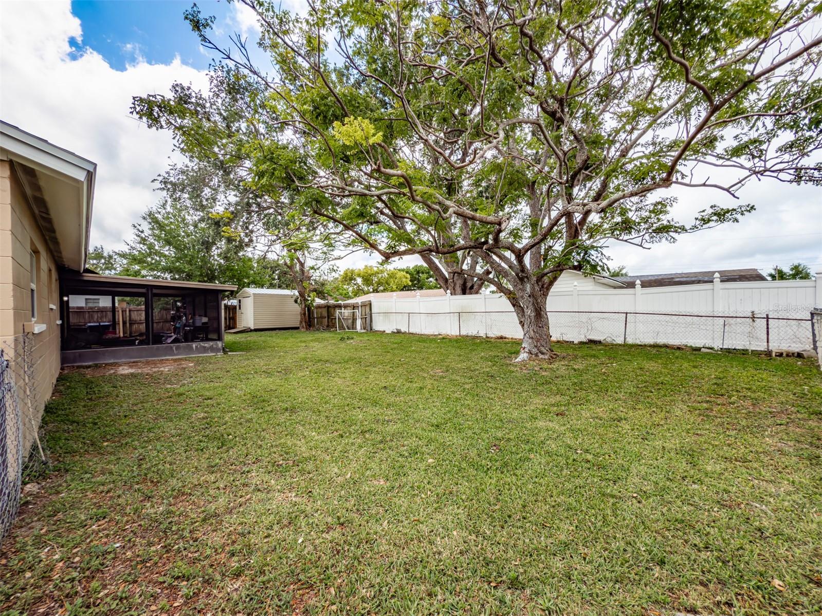 Image 26 of 34 For 428 Flamingo Drive