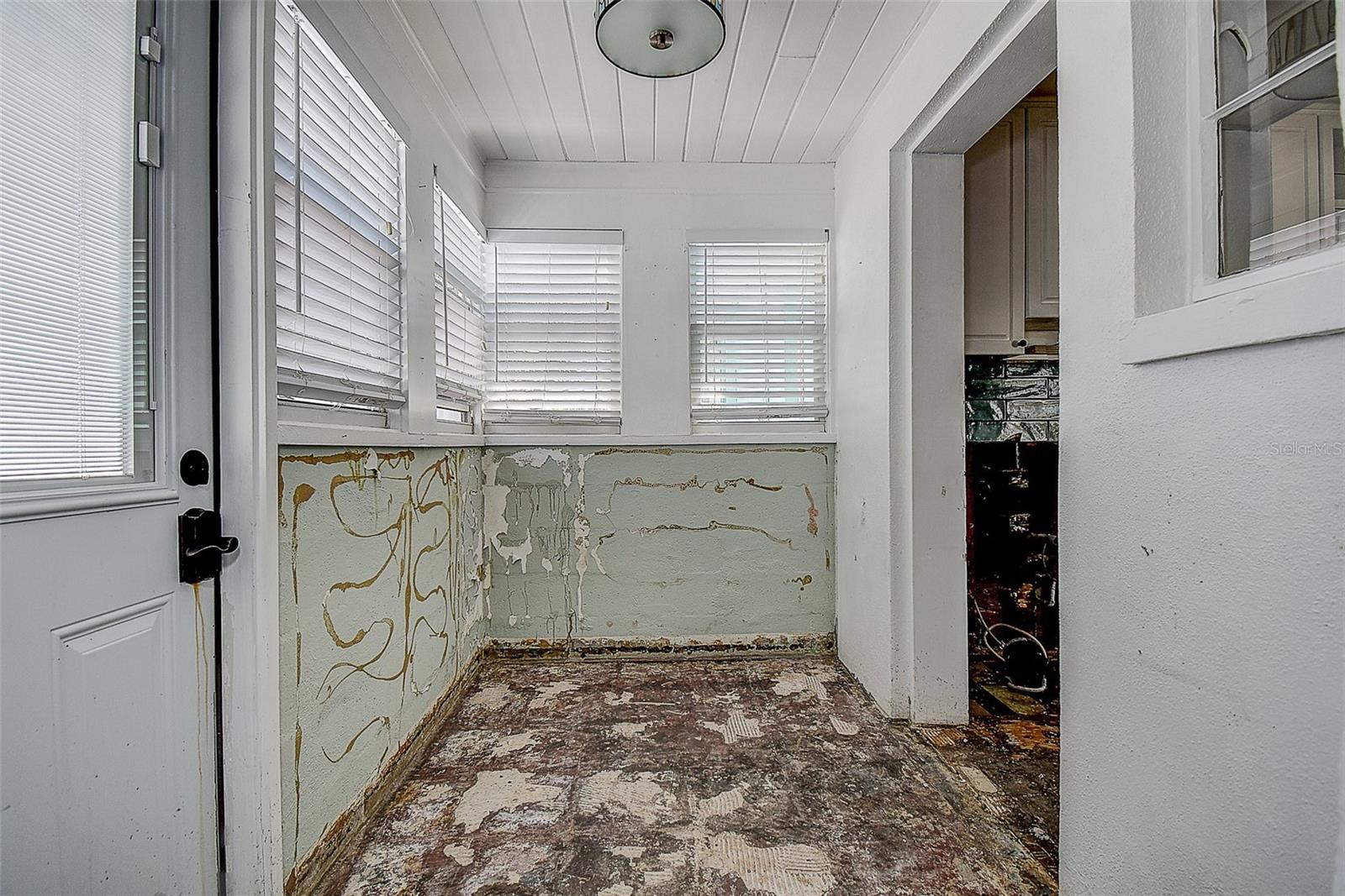 Image 18 of 72 For 512 79th Avenue