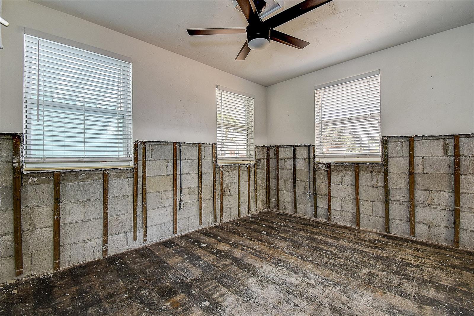 Image 30 of 72 For 512 79th Avenue