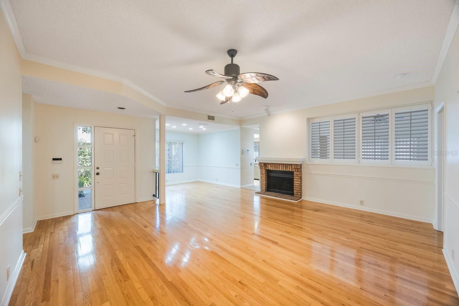 Image 6 of 40 For 3016 Landmark Boulevard 401