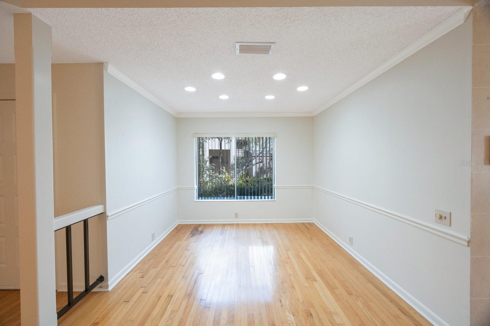 Image 9 of 40 For 3016 Landmark Boulevard 401