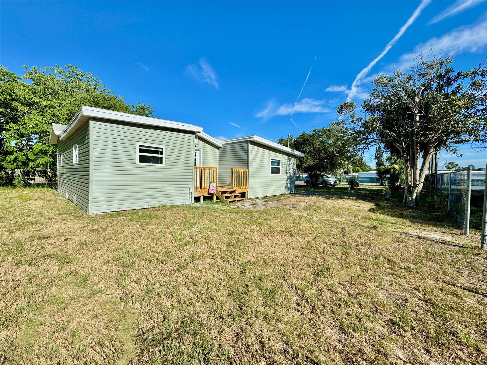 Image 4 of 34 For 11008 Pine Tree Lane