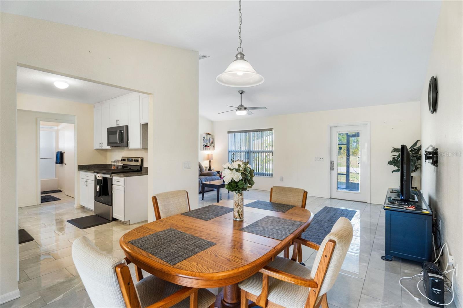 Image 15 of 27 For 25337 Durango Court