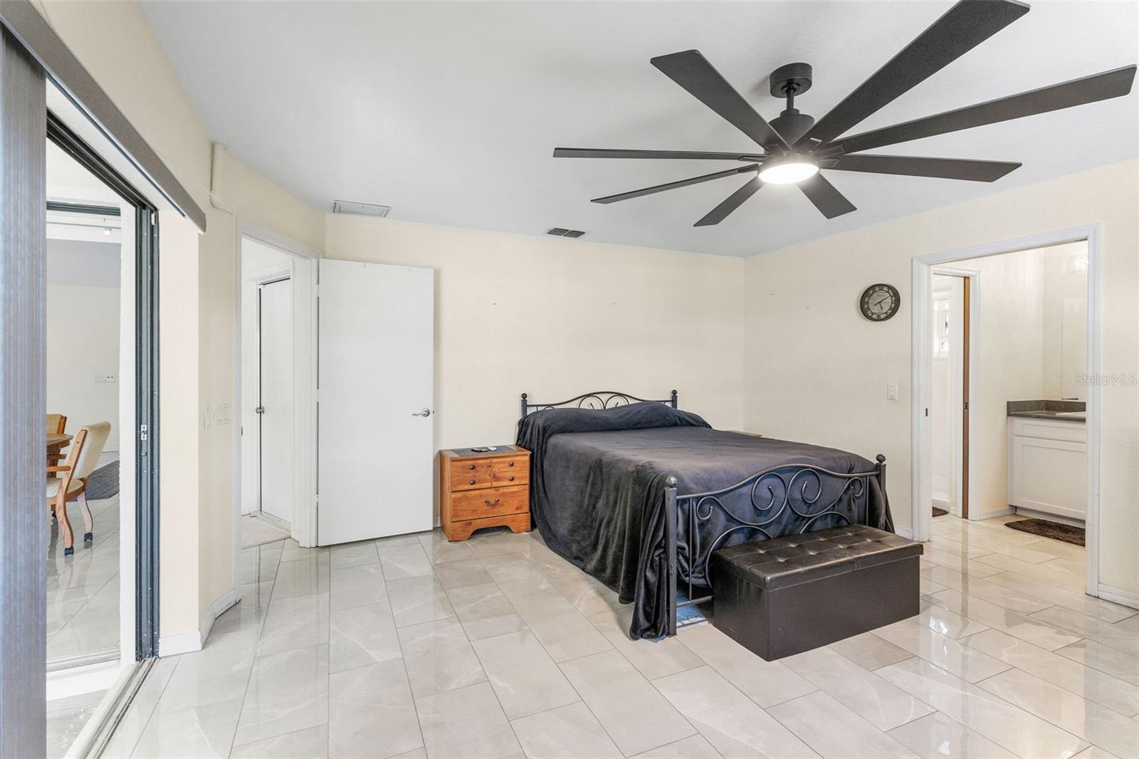 Image 22 of 27 For 25337 Durango Court