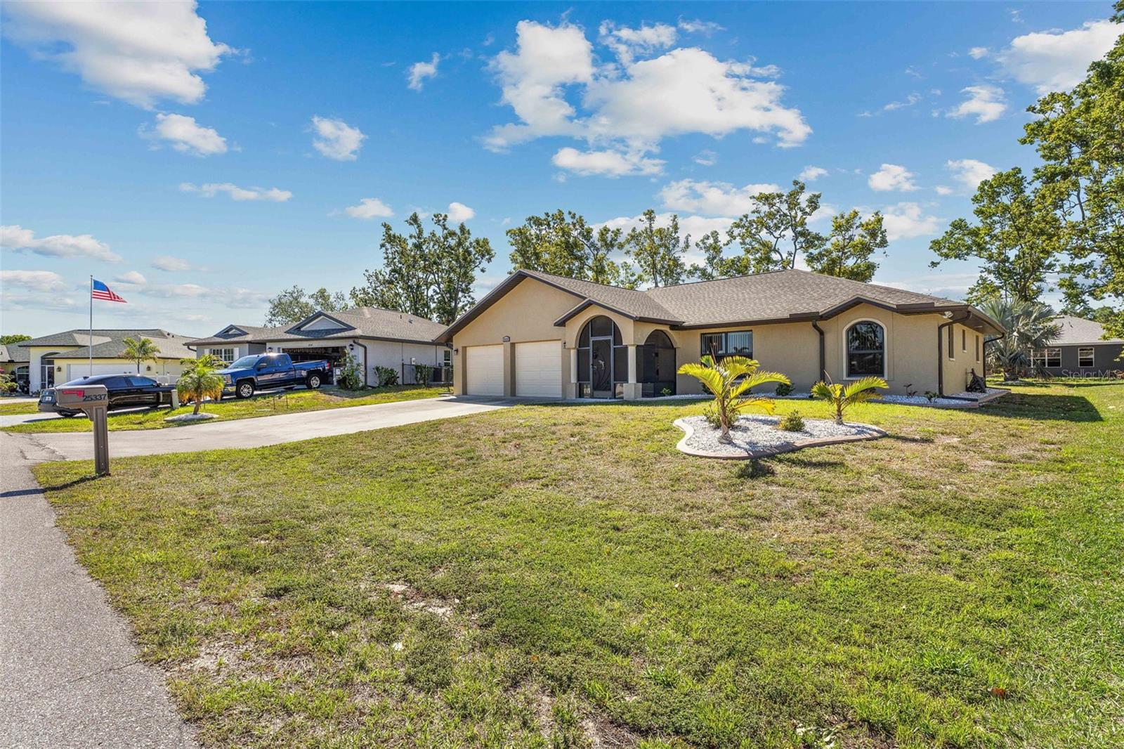 Image 4 of 27 For 25337 Durango Court