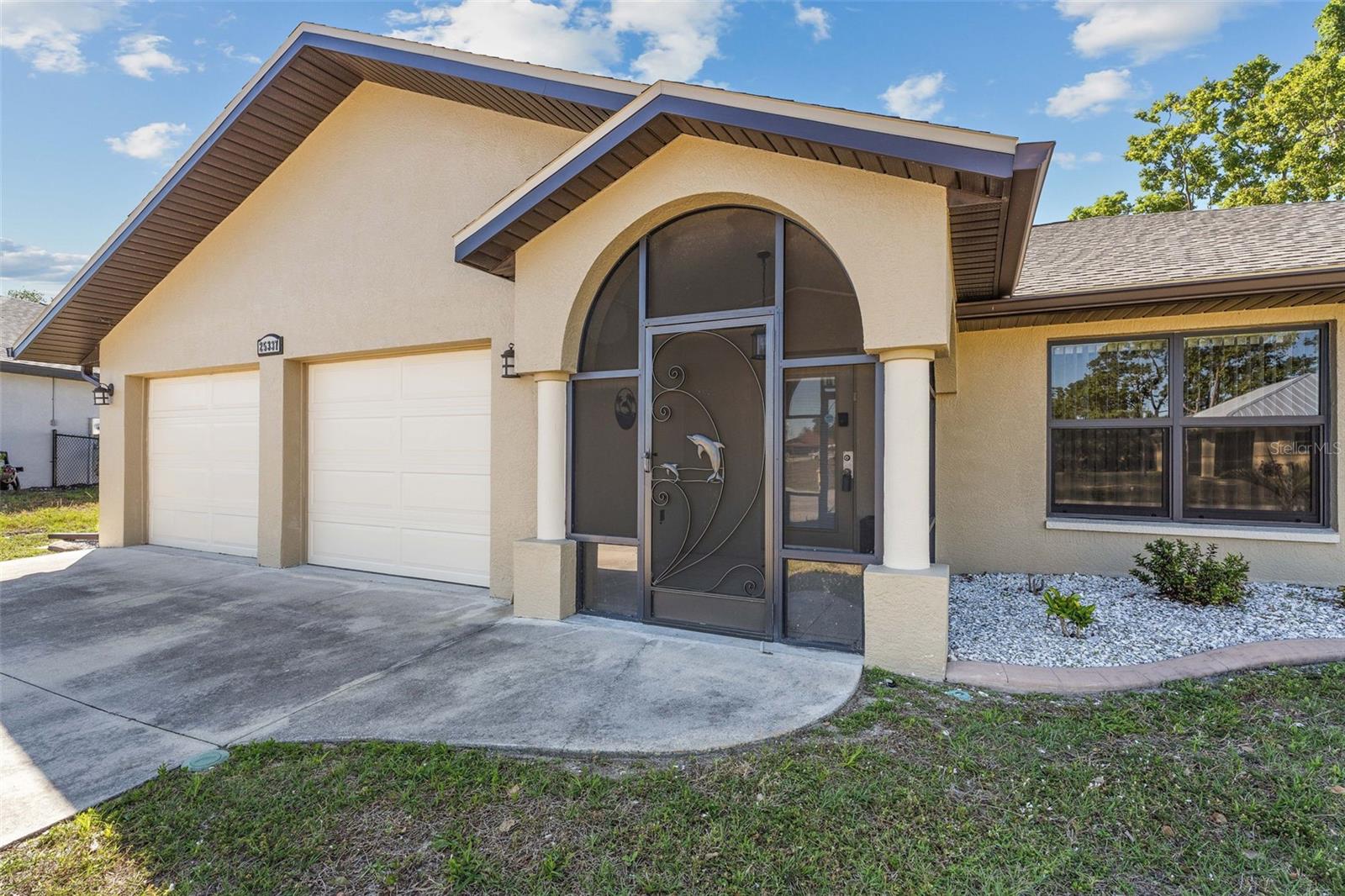 Image 6 of 27 For 25337 Durango Court