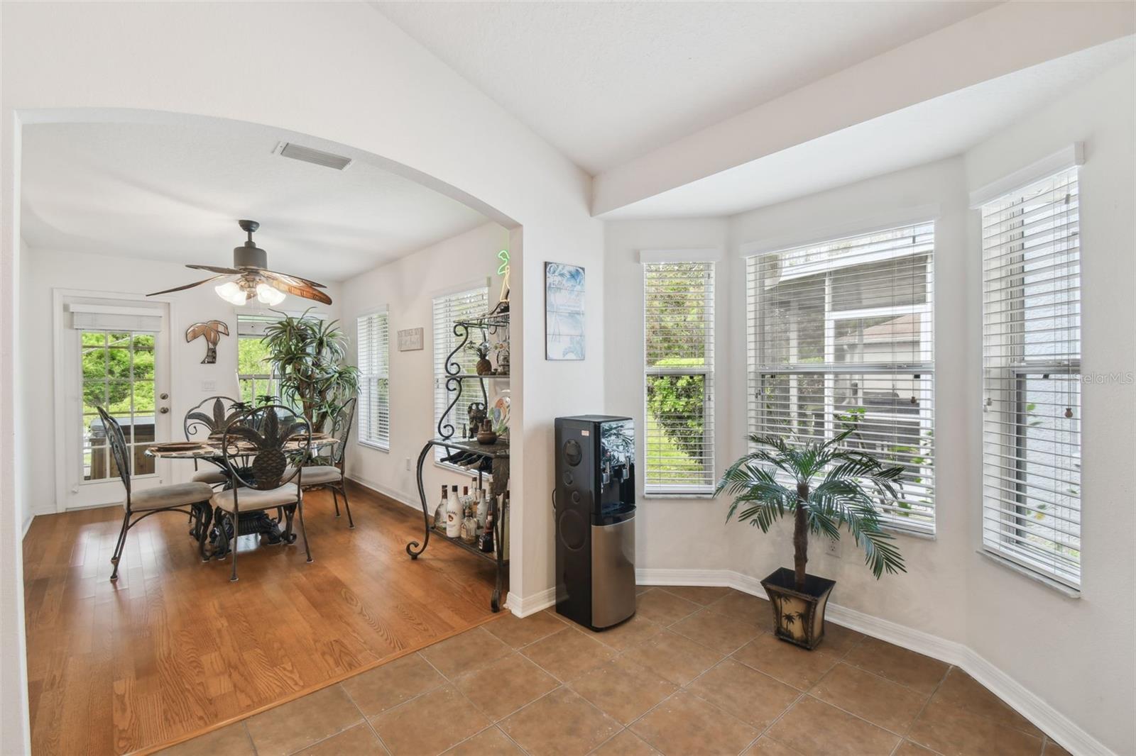 Image 14 of 58 For 21840 Waverly Shores Lane