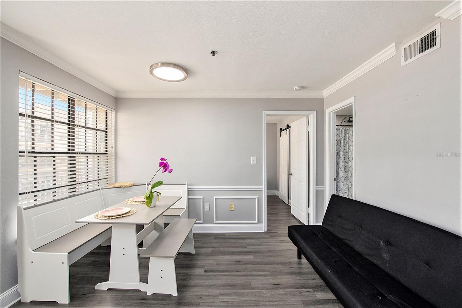 Image 10 of 14 For 1000 Horatio Street 207