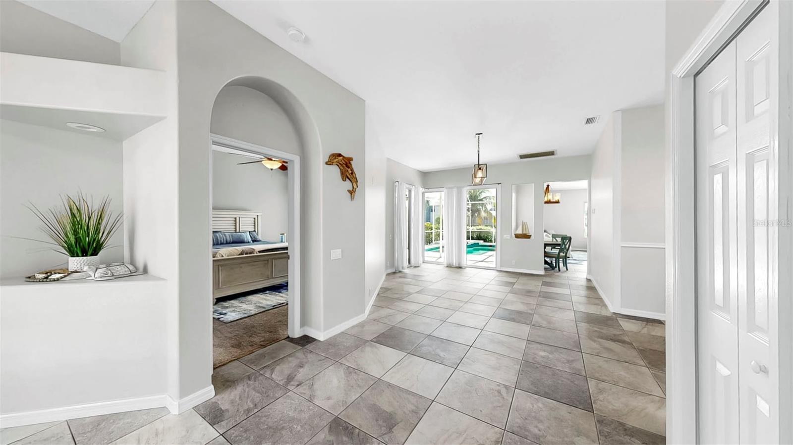 Image 13 of 68 For 4604 Blue Marlin Drive