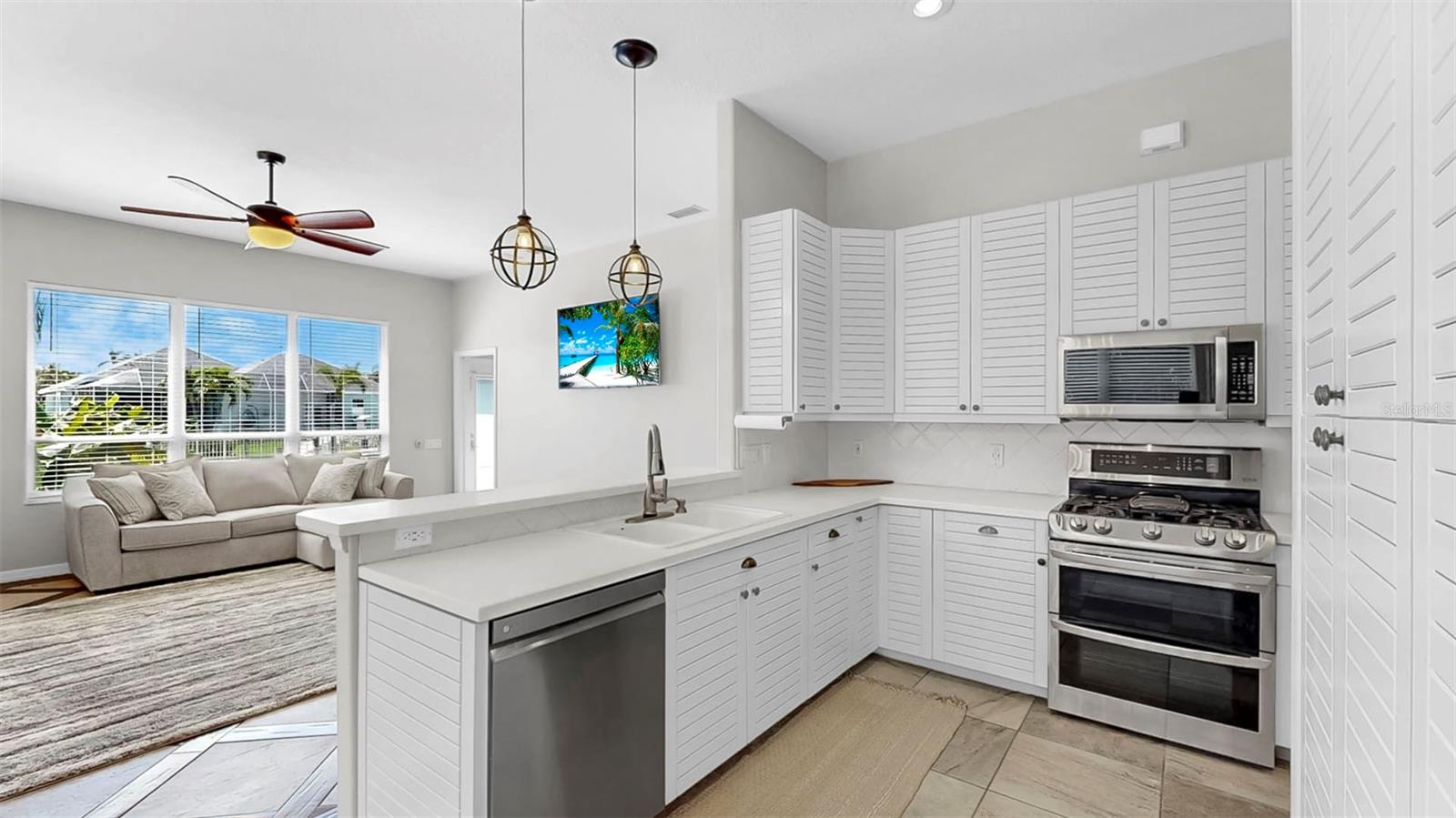Image 24 of 68 For 4604 Blue Marlin Drive