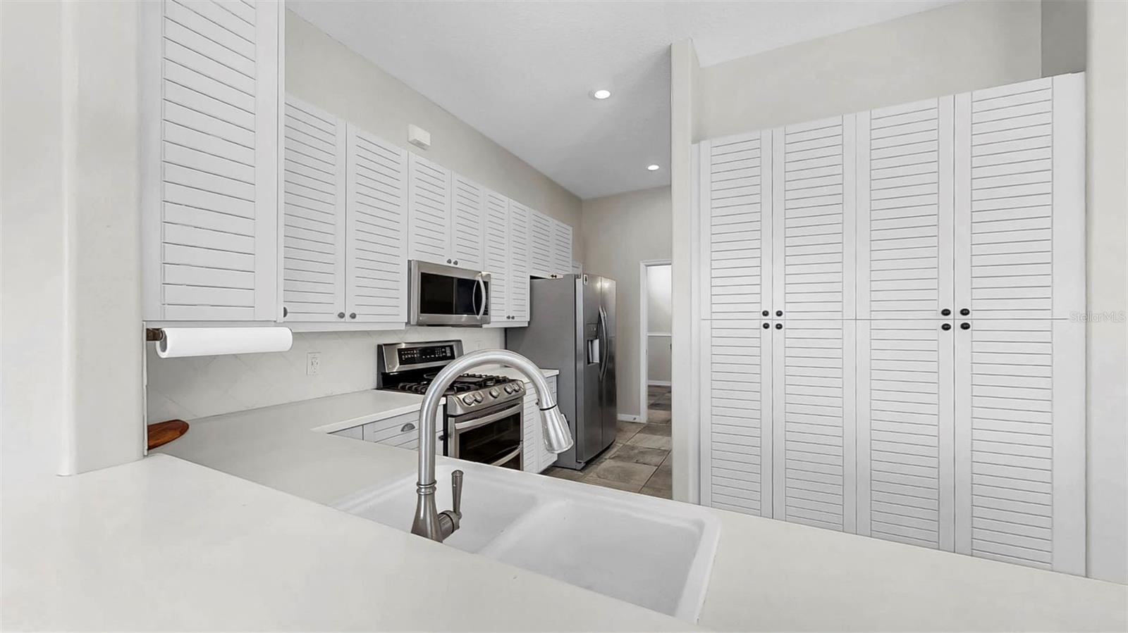 Image 26 of 68 For 4604 Blue Marlin Drive