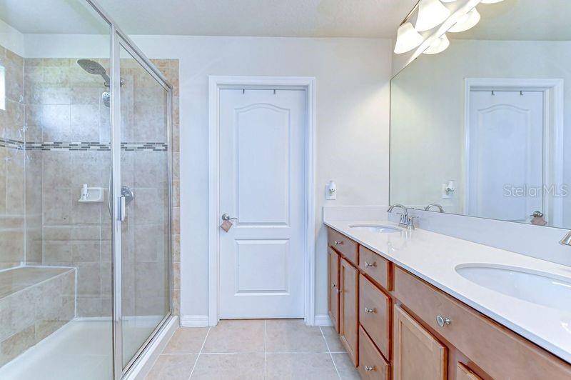 Image 21 of 27 For 11231 Spring Point Circle