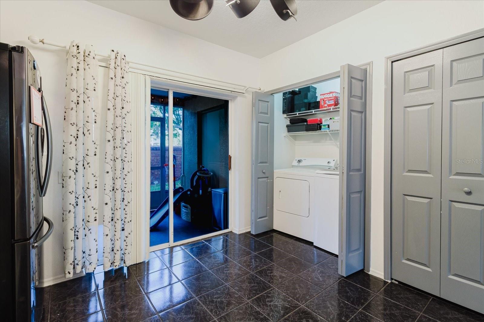 Listing photo id 14 for 12436 Berkeley Square Drive