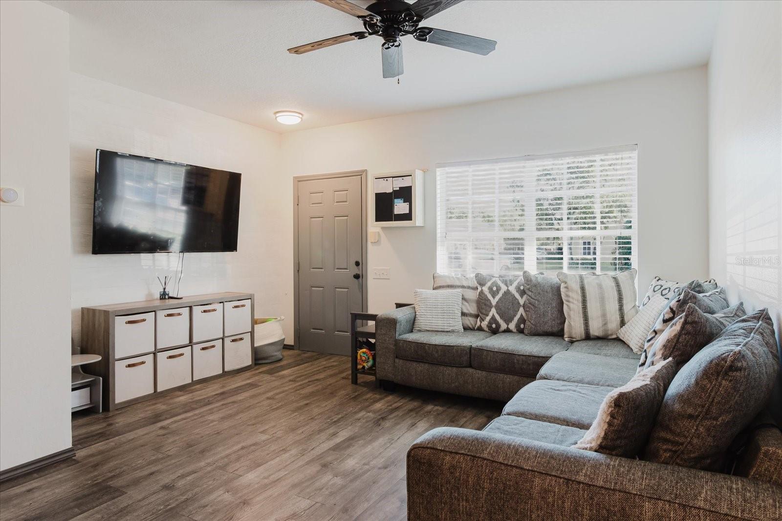 Listing photo id 0 for 12436 Berkeley Square Drive