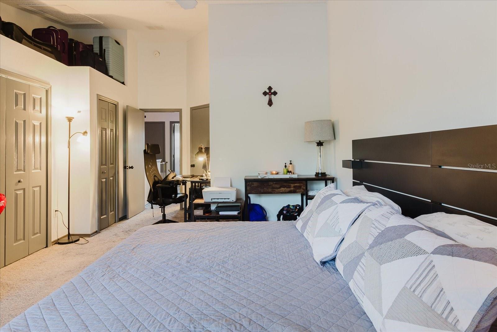 Listing photo id 20 for 12436 Berkeley Square Drive