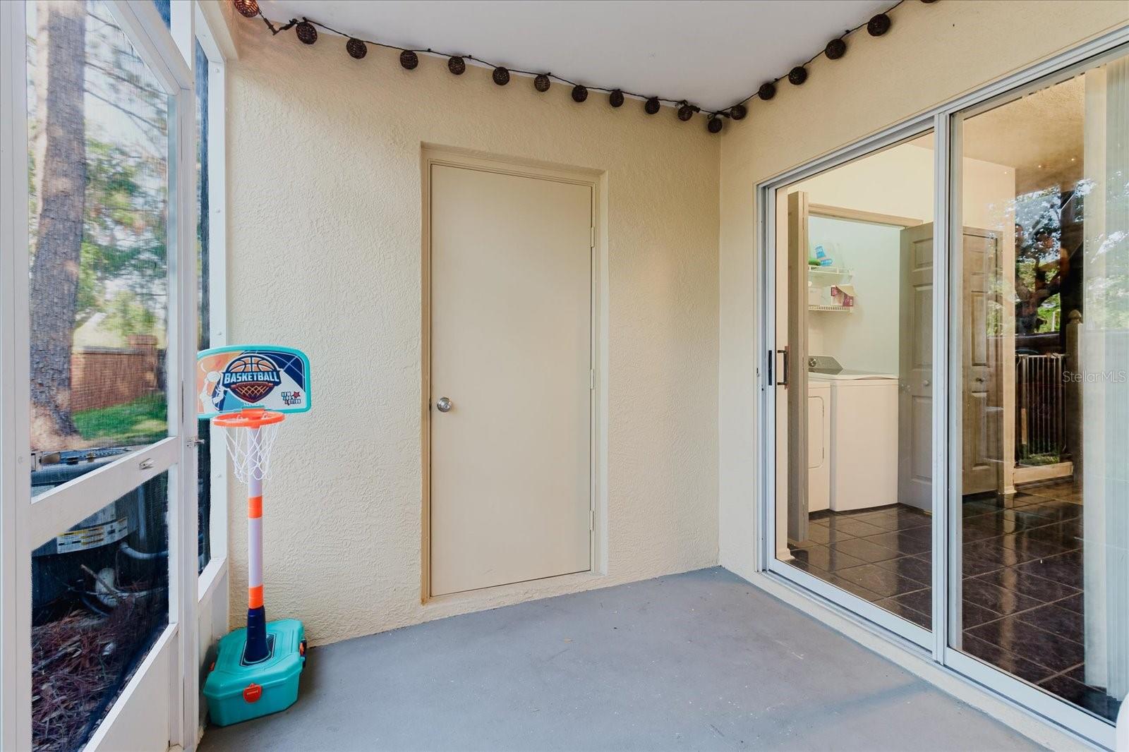 Listing photo id 28 for 12436 Berkeley Square Drive