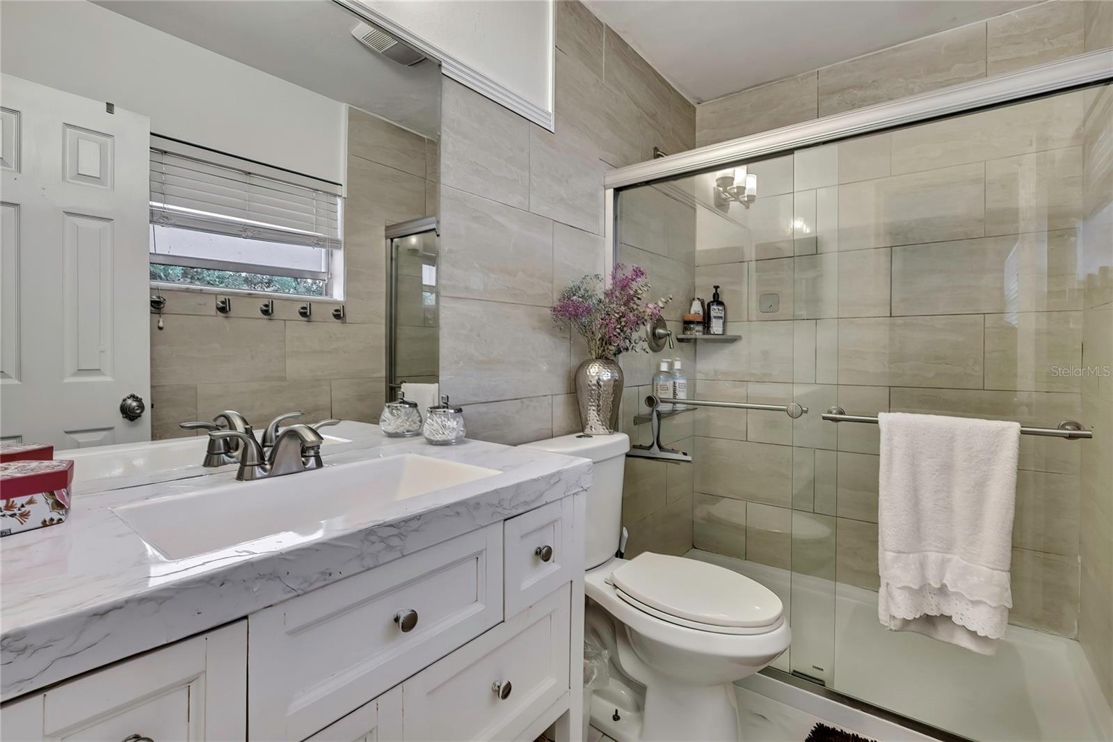 Image 15 of 20 For 215 Deer Park Avenue