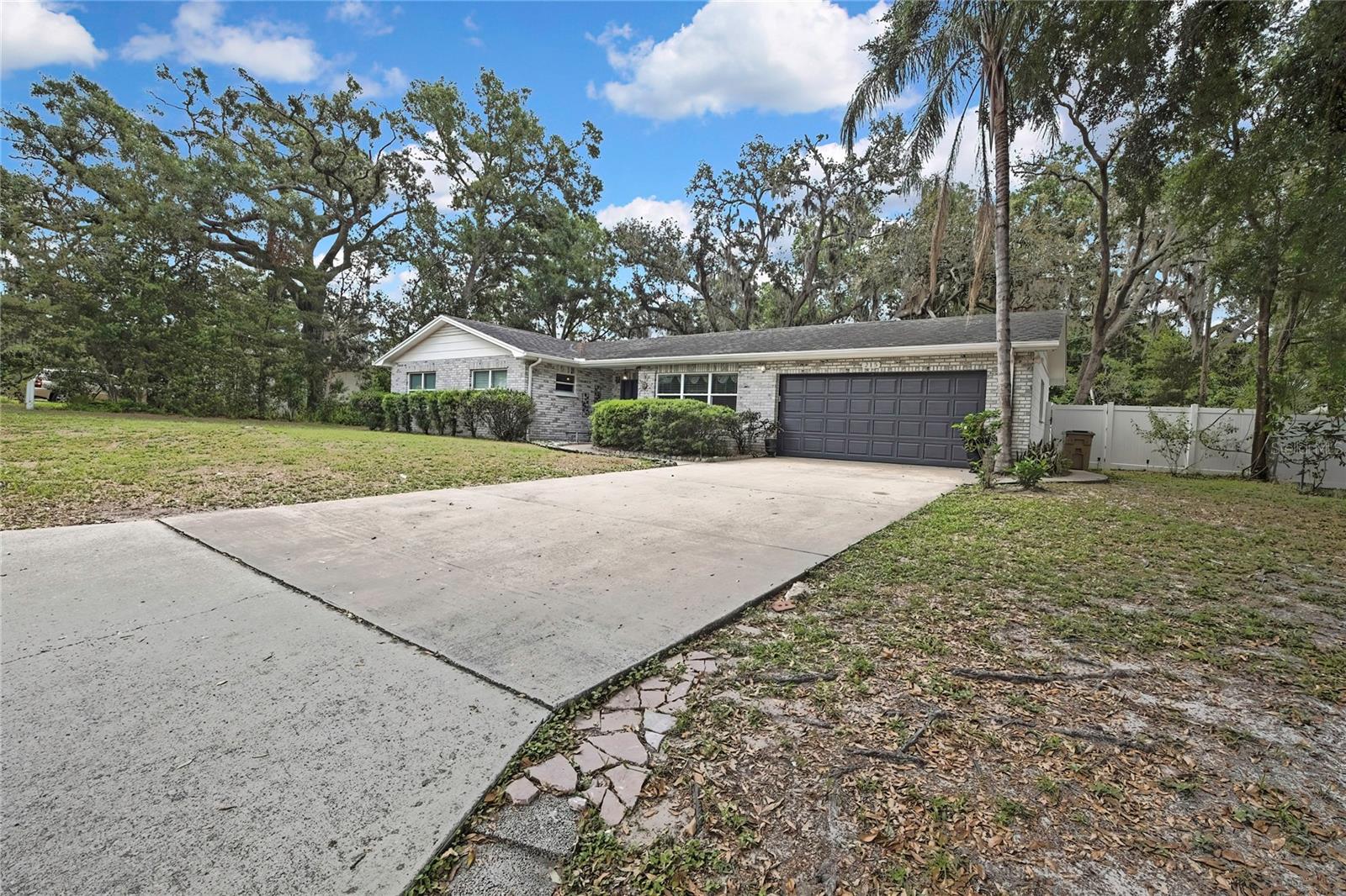 Image 3 of 20 For 215 Deer Park Avenue