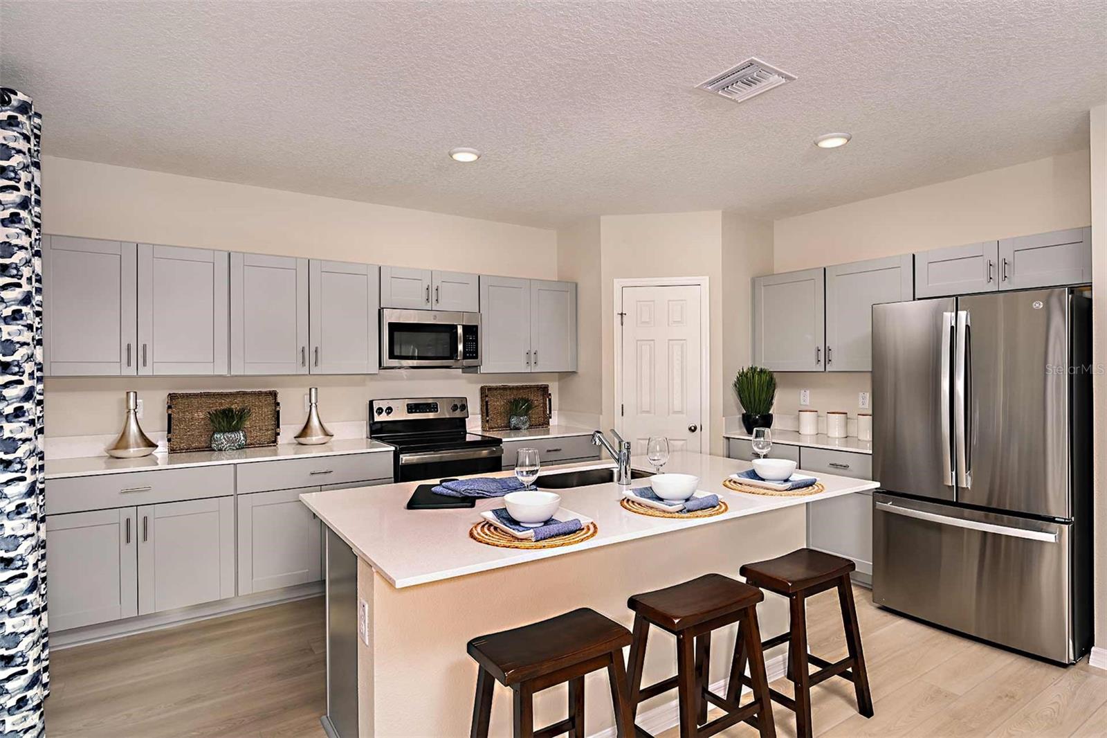 Image 4 of 23 For 37244 Sagemoor Drive
