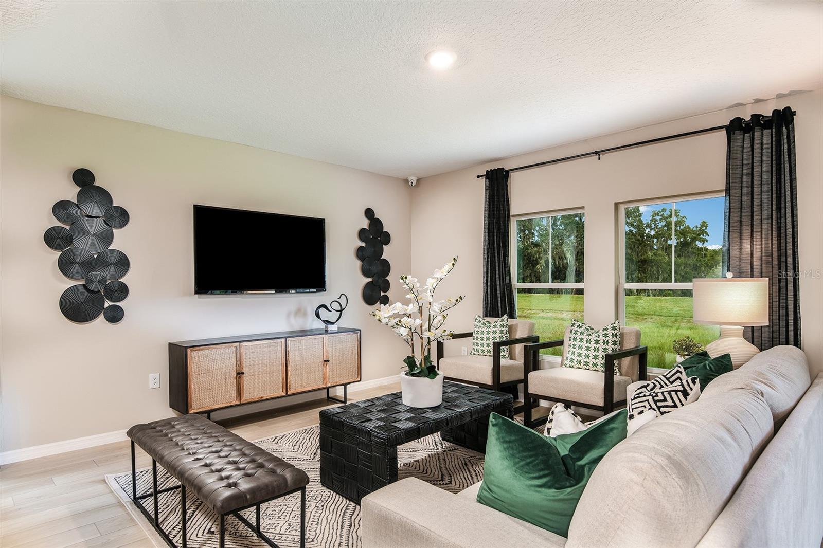 Image 15 of 24 For 37213 Sagemoor Drive