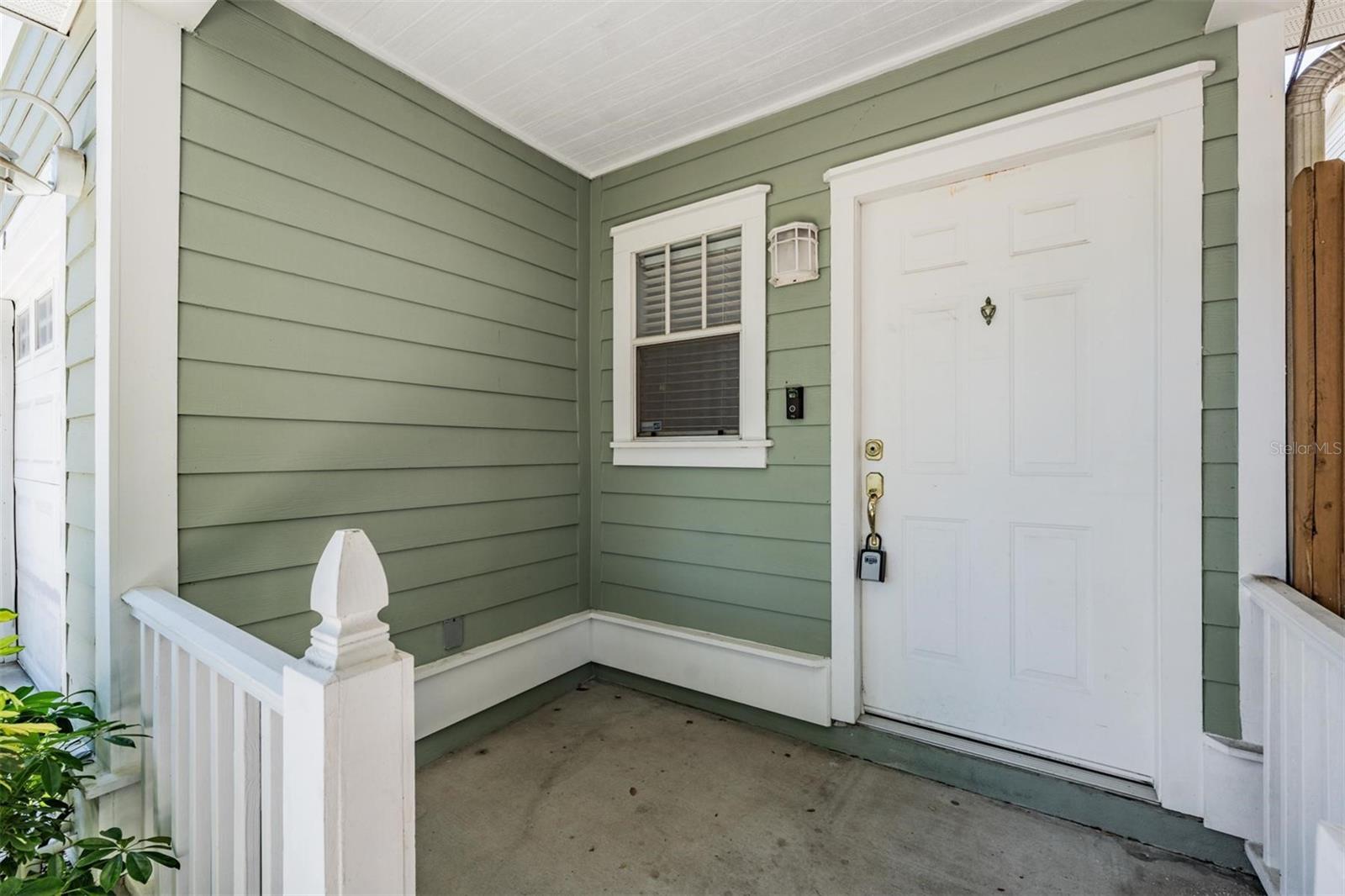 Image 3 of 38 For 404 Willow Avenue B