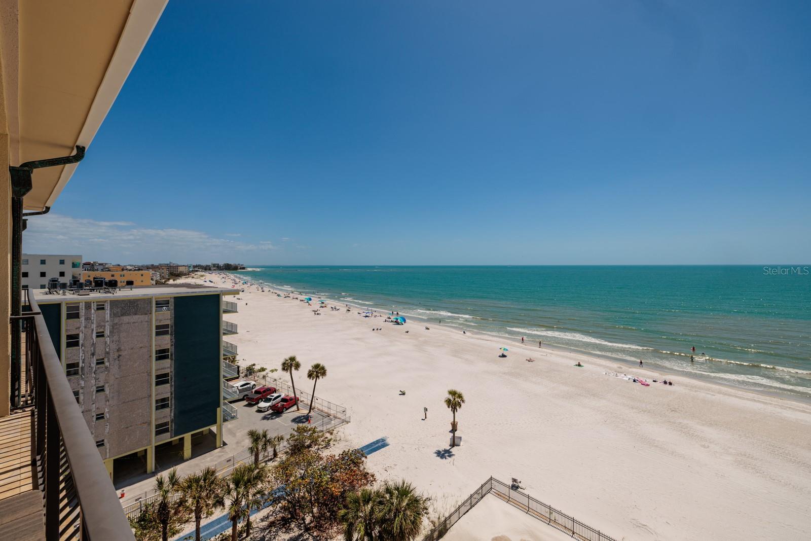 Image 20 of 73 For 13600 Gulf Boulevard 700a