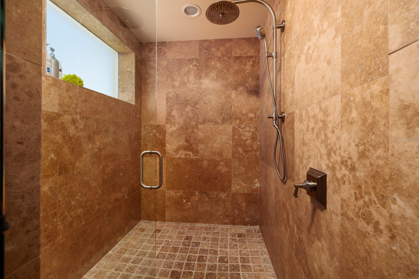 Image 28 of 73 For 13600 Gulf Boulevard 700a
