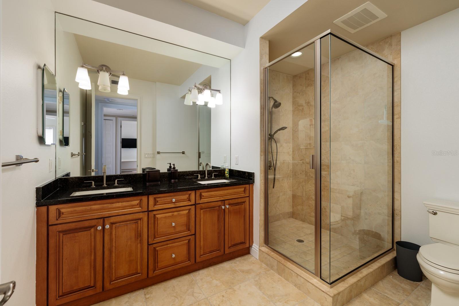Image 34 of 73 For 13600 Gulf Boulevard 700a
