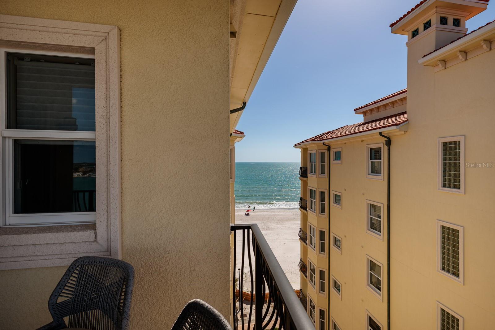 Image 39 of 73 For 13600 Gulf Boulevard 700a