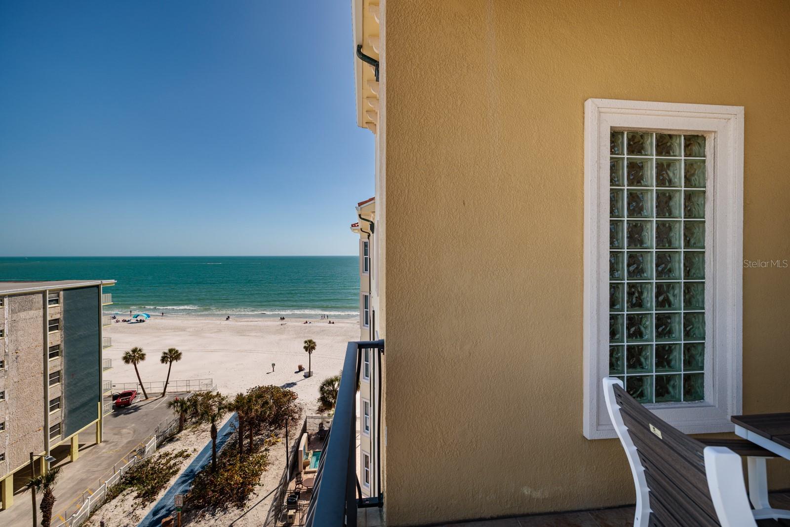 Image 41 of 73 For 13600 Gulf Boulevard 700a