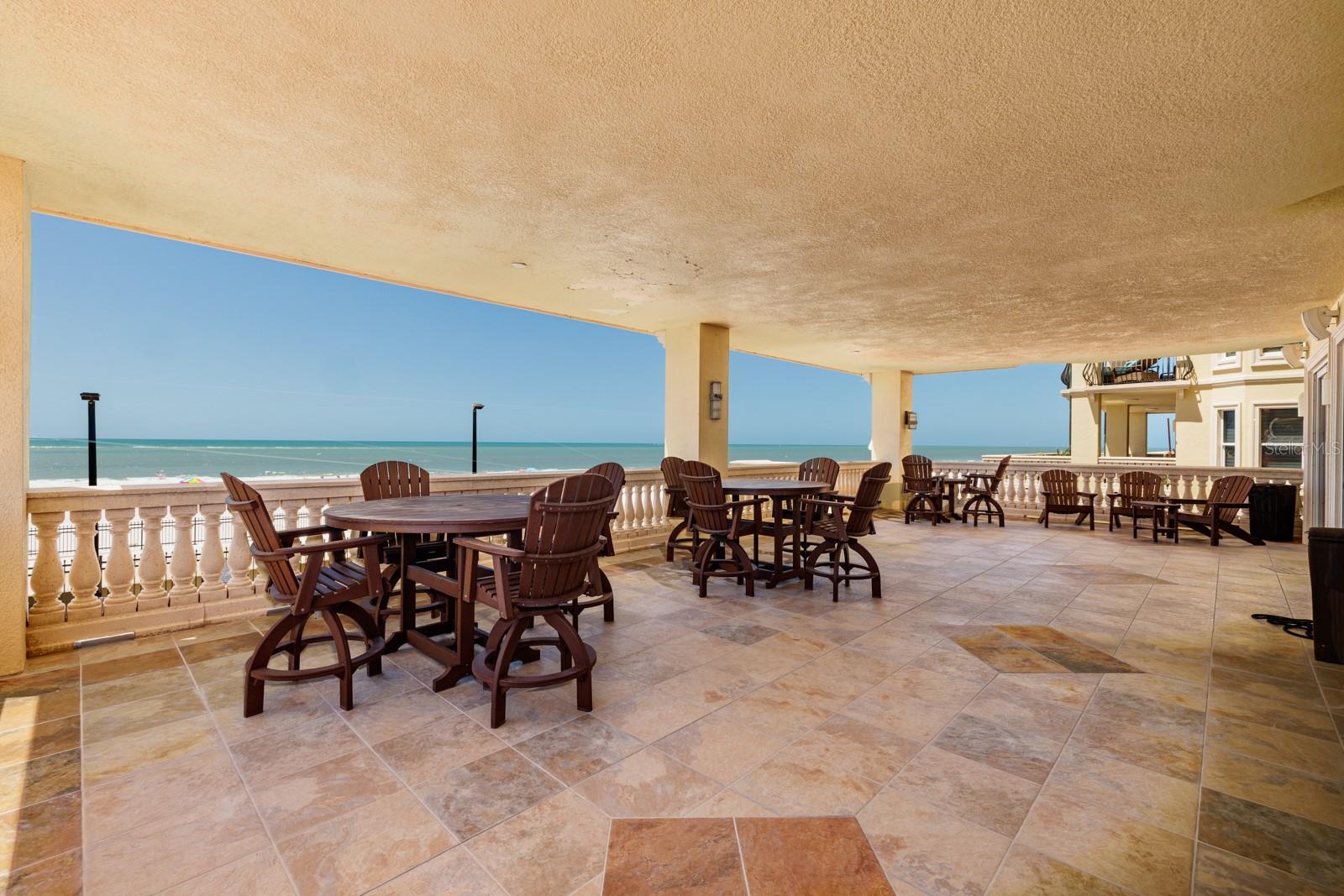 Image 49 of 73 For 13600 Gulf Boulevard 700a
