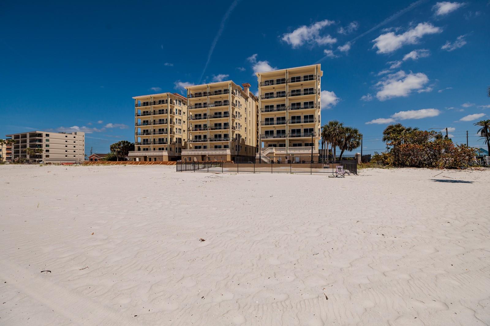 Image 60 of 73 For 13600 Gulf Boulevard 700a