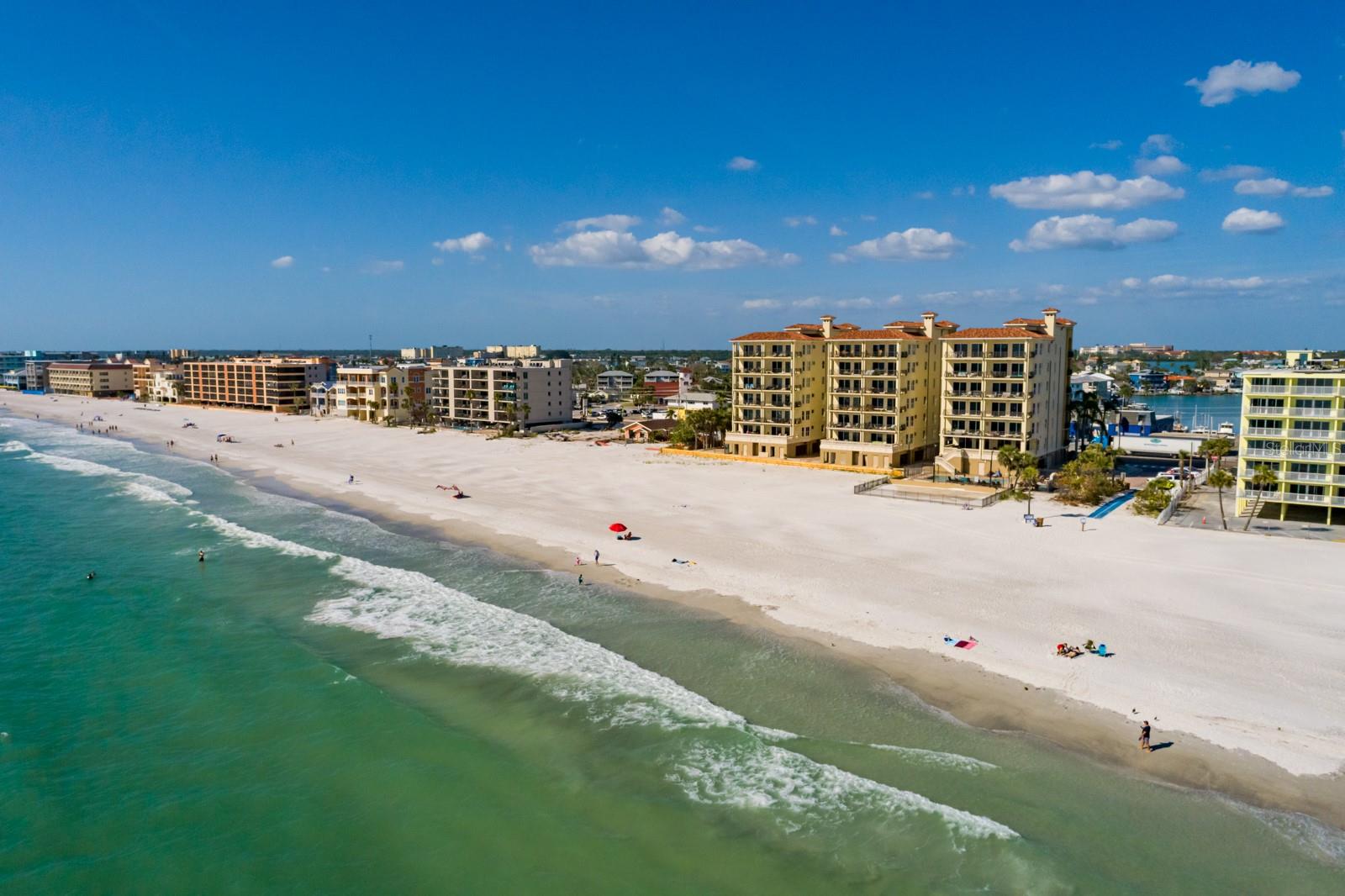 Image 67 of 73 For 13600 Gulf Boulevard 700a
