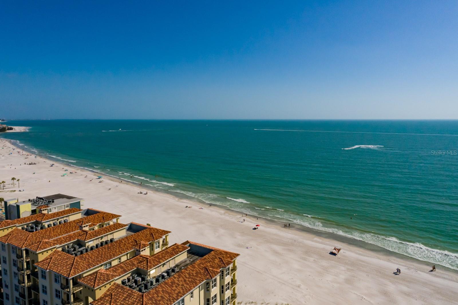 Image 70 of 73 For 13600 Gulf Boulevard 700a