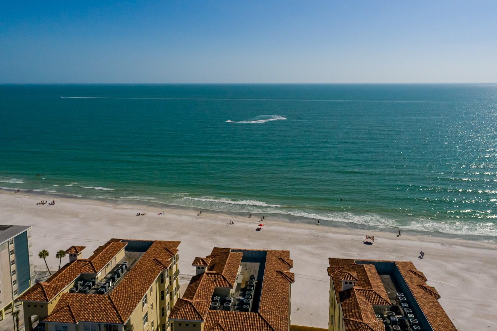 Image 71 of 73 For 13600 Gulf Boulevard 700a