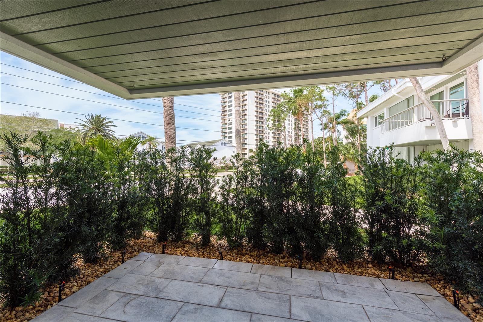 Image 30 of 53 For 311 Island Way 101