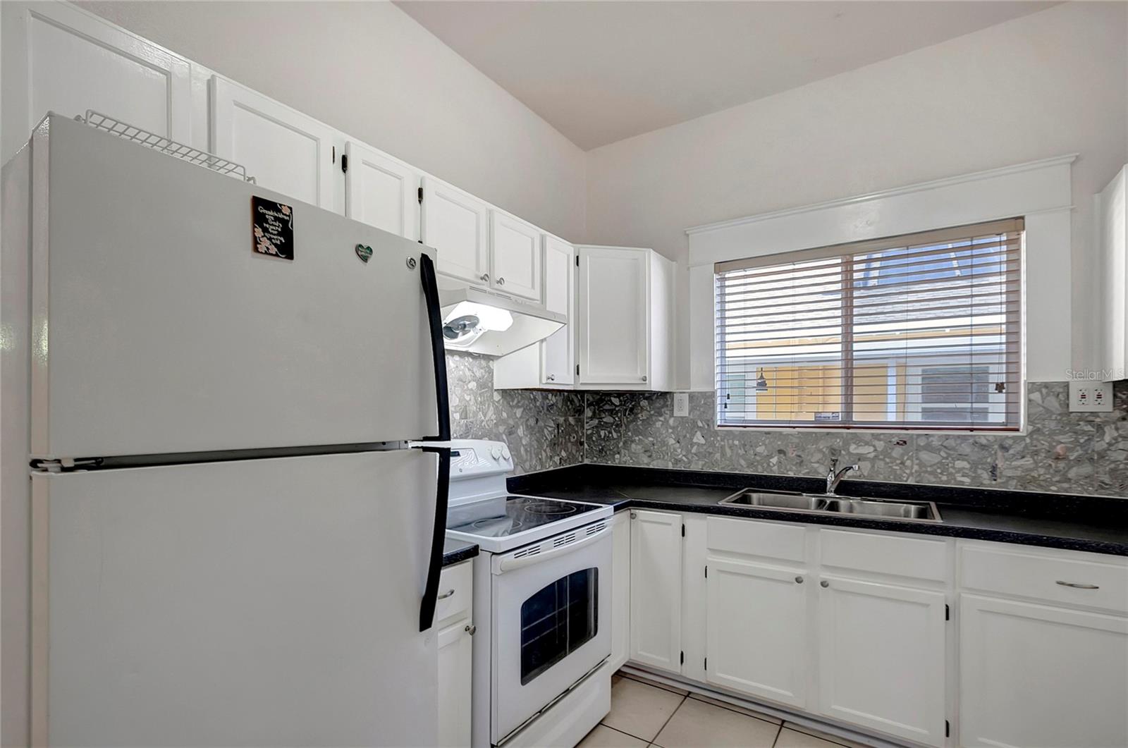Image 21 of 53 For 6414 Central Avenue