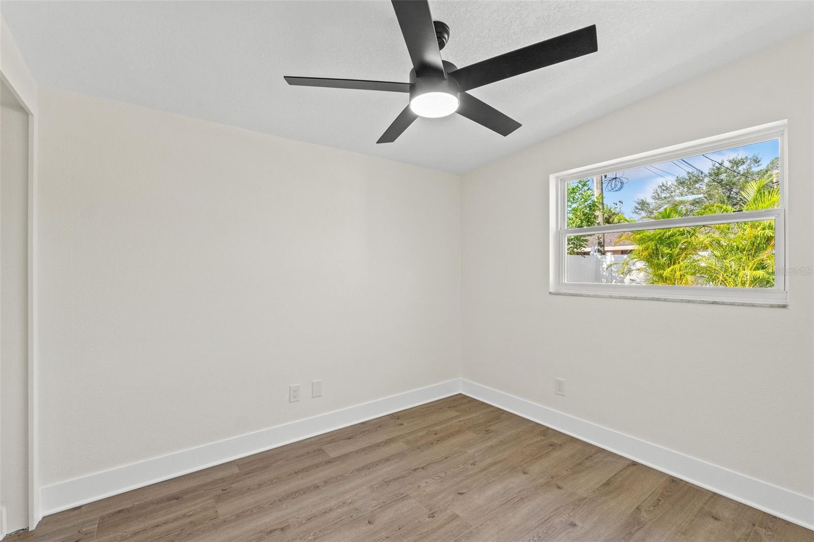 Image 18 of 24 For 3066 Highland Street N